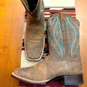 Womens Ariat Boots Size 9.5 B Like New
